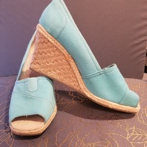 NWT Cato Peep Toe Wedge w/Discounted Shipping